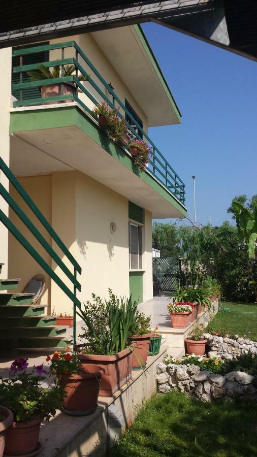 Vento Dell'Est Bed & Breakfast San Cataldo  Ngoại thất bức ảnh