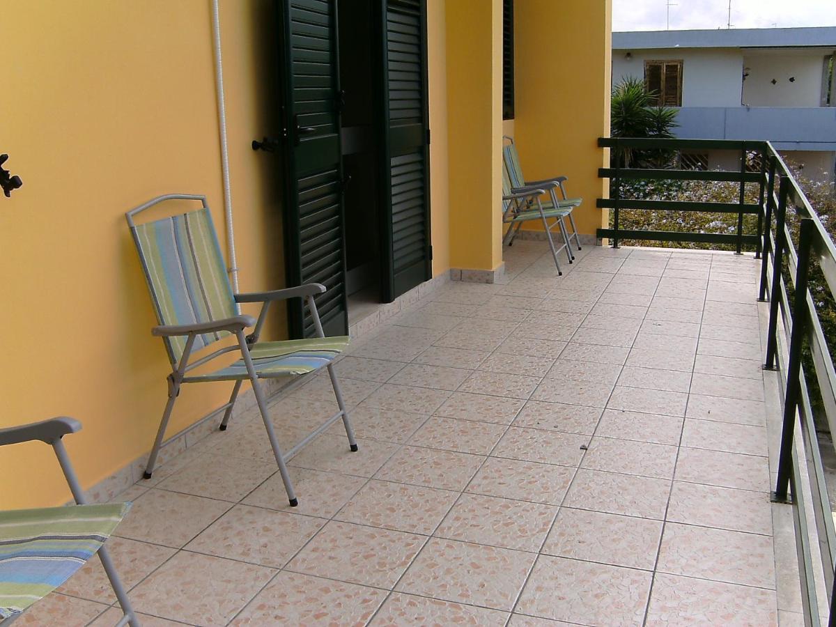 Vento Dell'Est Bed & Breakfast San Cataldo  Phòng bức ảnh